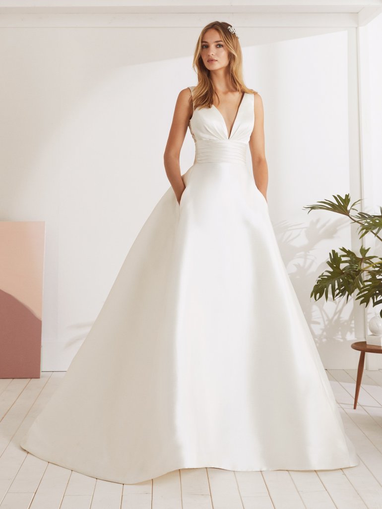 Abiti sposa hotsell mikado pronovias